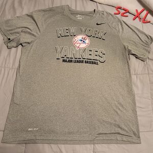 Yankees Nike Tee